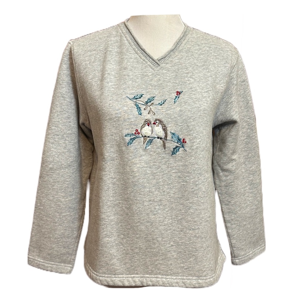 Classic Elements V neck Sweatshirt Size M Birds Holly Embroidery